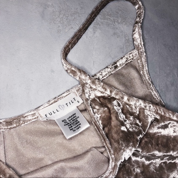 Full Tilt V Neck/Back Cream Crushed Velvet Tank - Picture 3 of 5